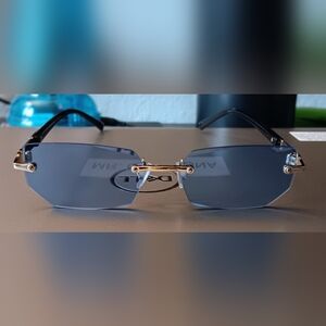 Frameless Luxury Style Sunglasses-Blue Tint Lenses W/ Gold Details Unisex Vibe